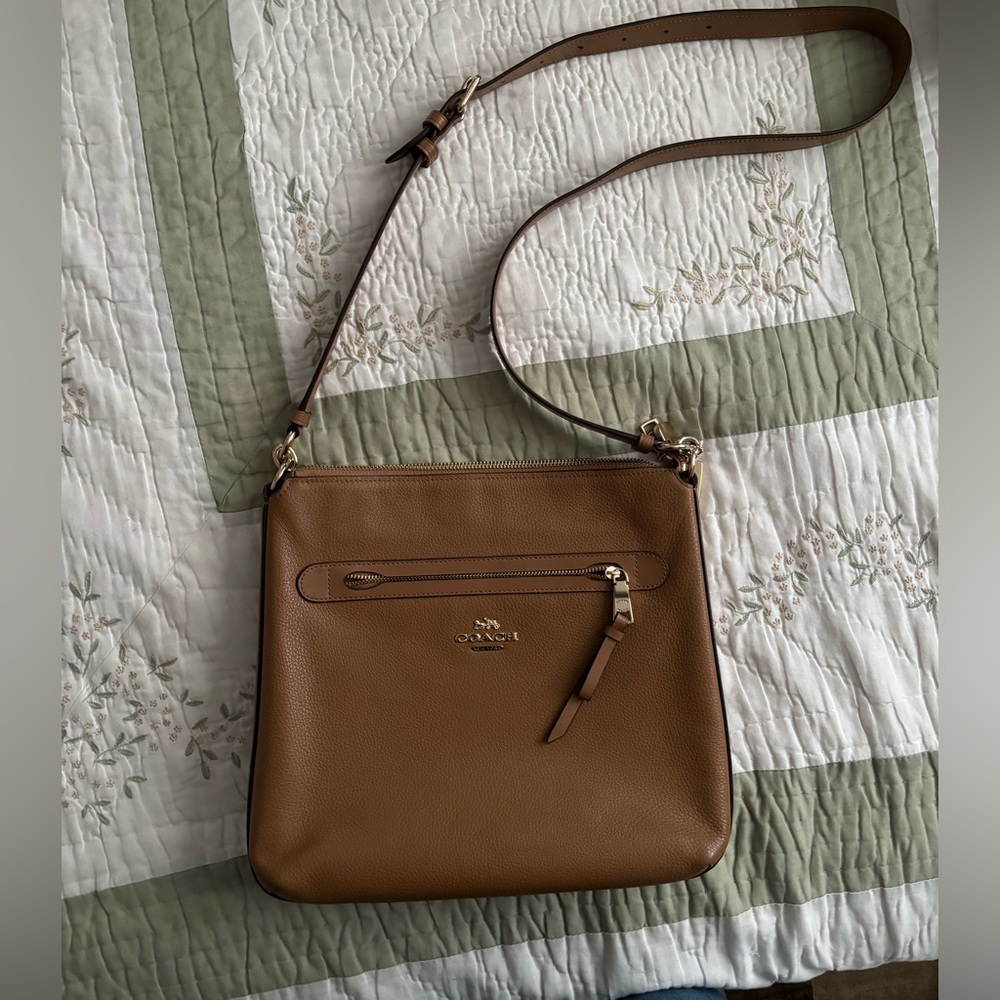 COACH Mae Crossbody Saddle ~ Authentic!